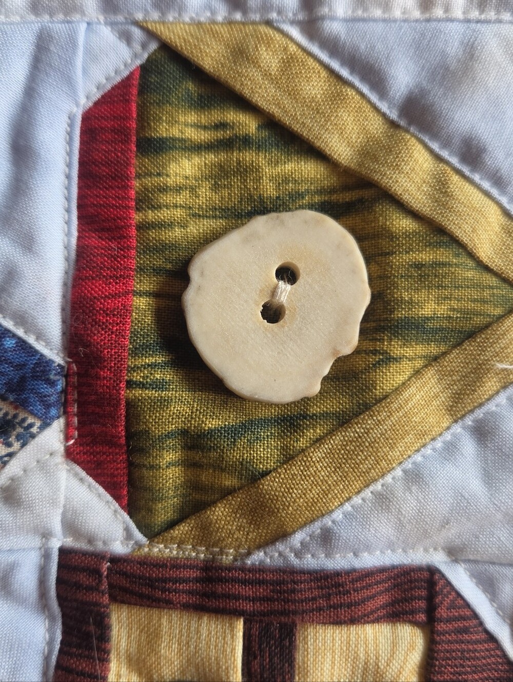 Bird Quilted Wall Hanging - Picture 2 of 8